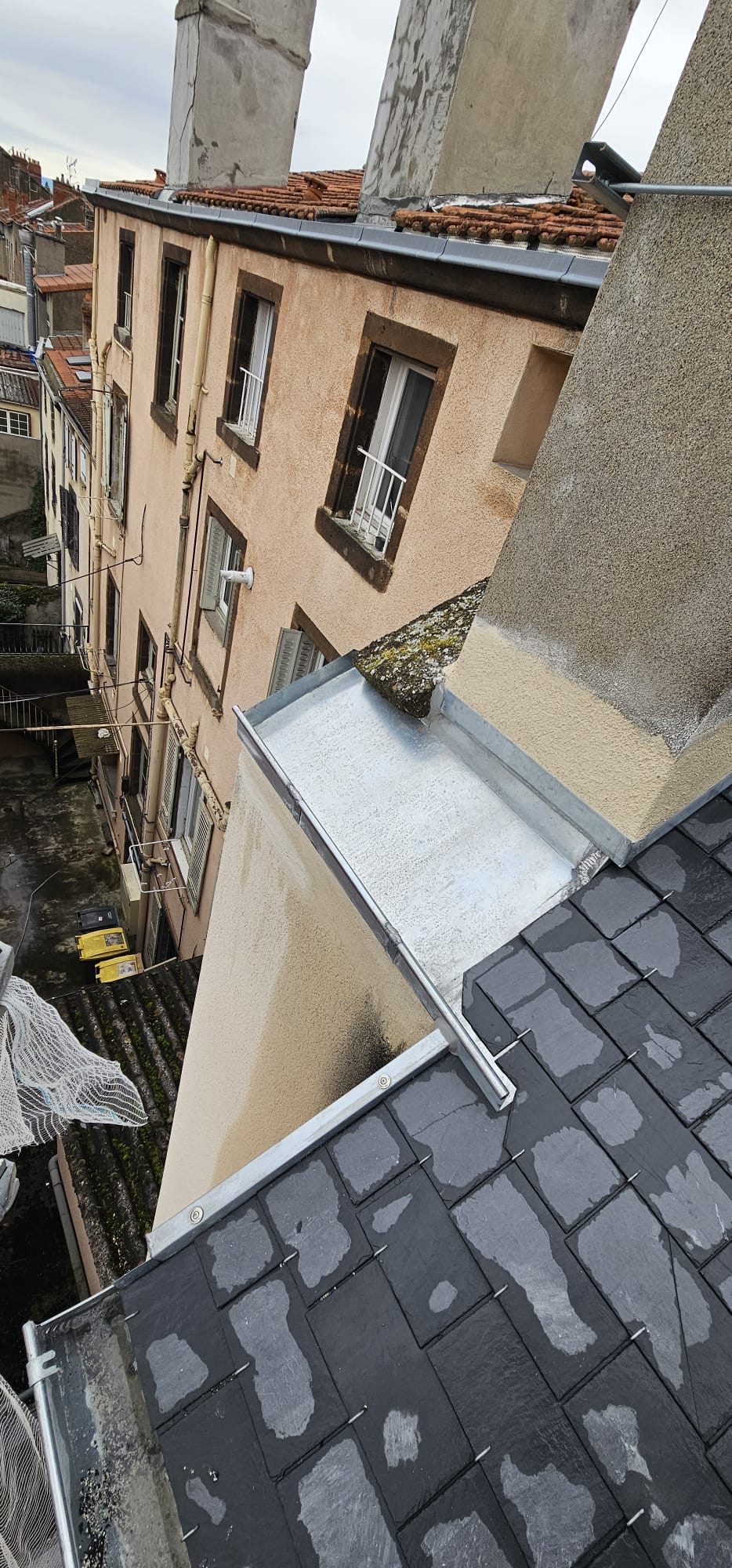 Couverture en ardoise, chantier mené par Toiture Charpente