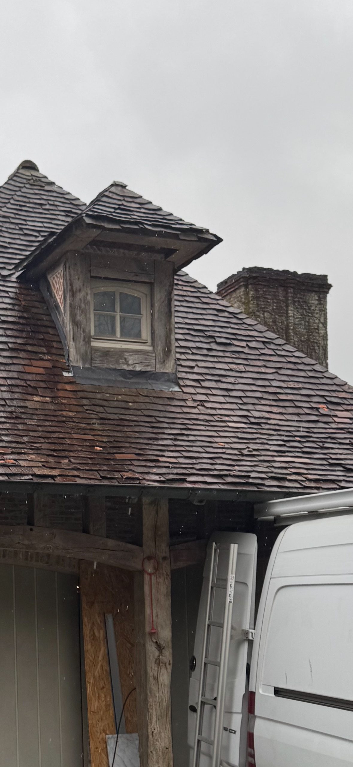 Fenêtre de toit et lucarne, chantier mené par Toiture Charpente