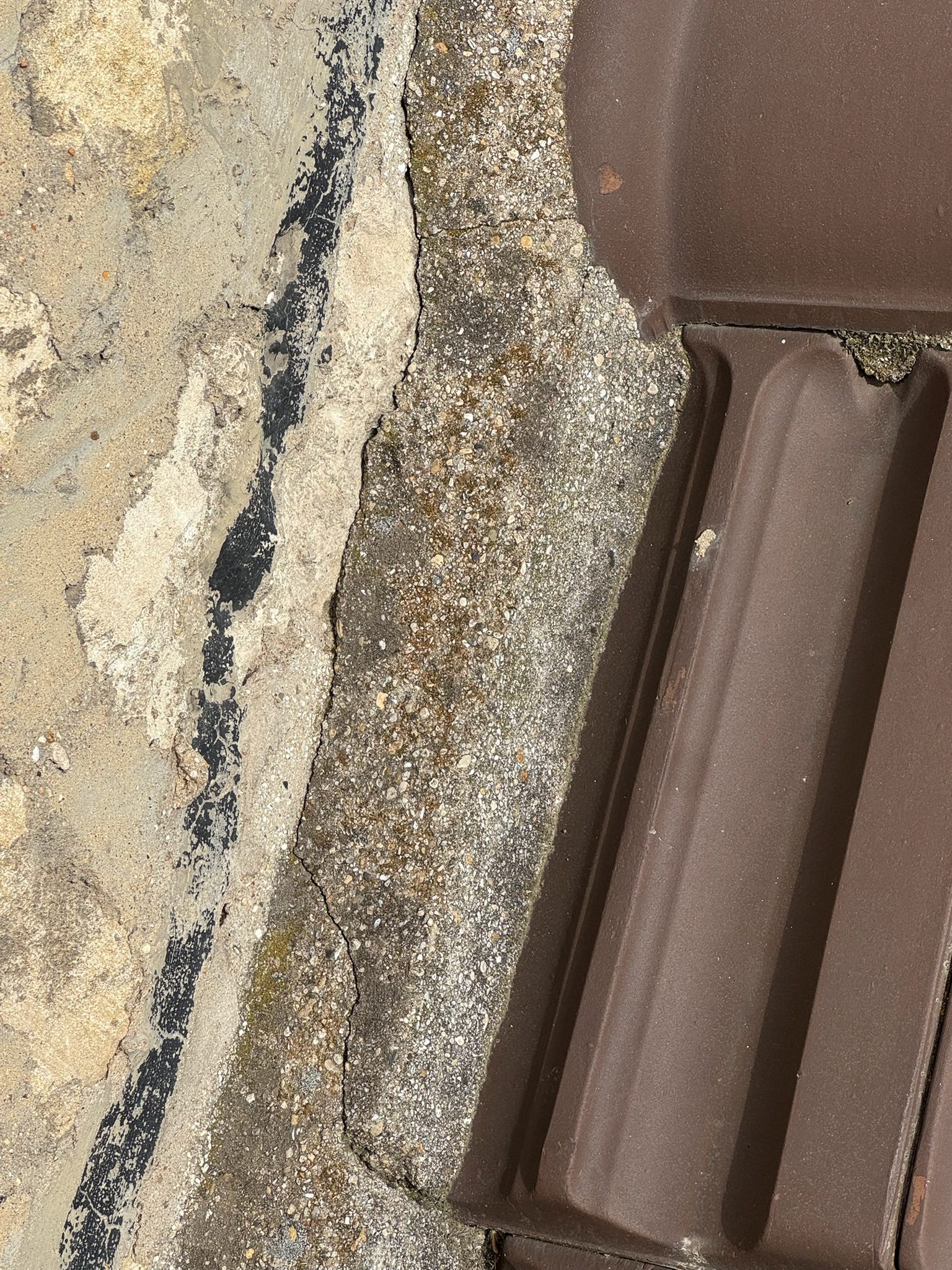 Souche de cheminée et solin, chantier mené par Toiture Charpente