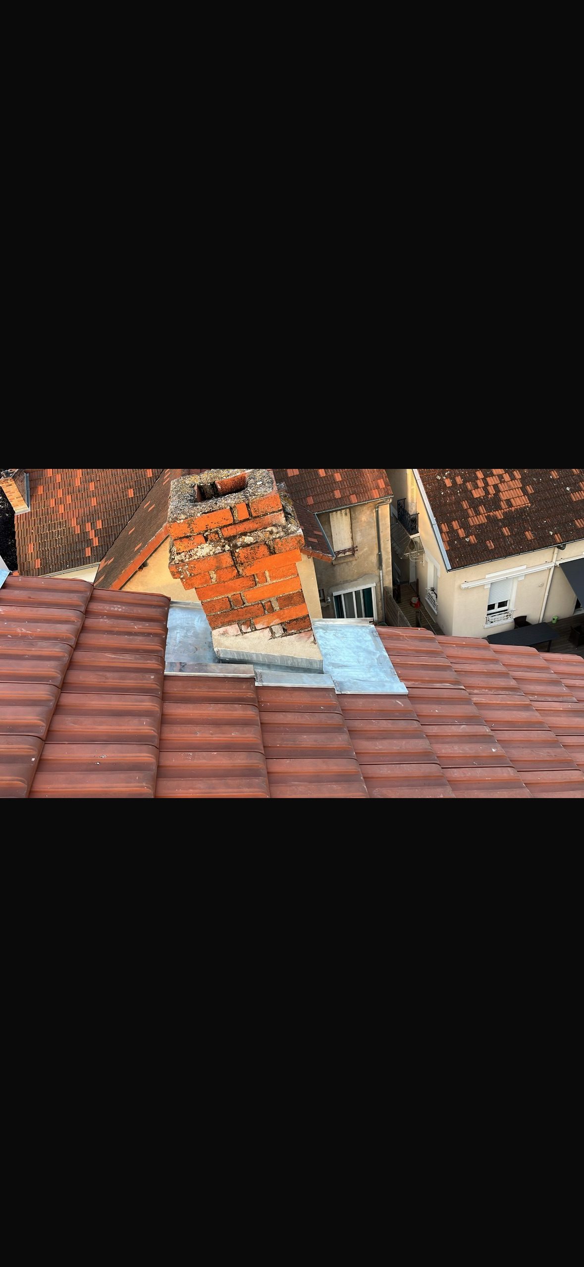 Couverture en tuile, chantier mené par Toiture Charpente