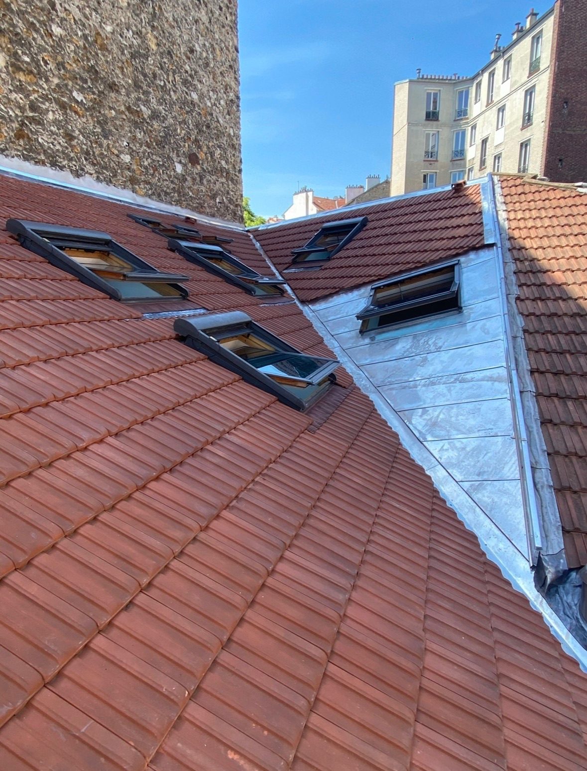 Fenêtre de toit et lucarne, chantier mené par Toiture Charpente