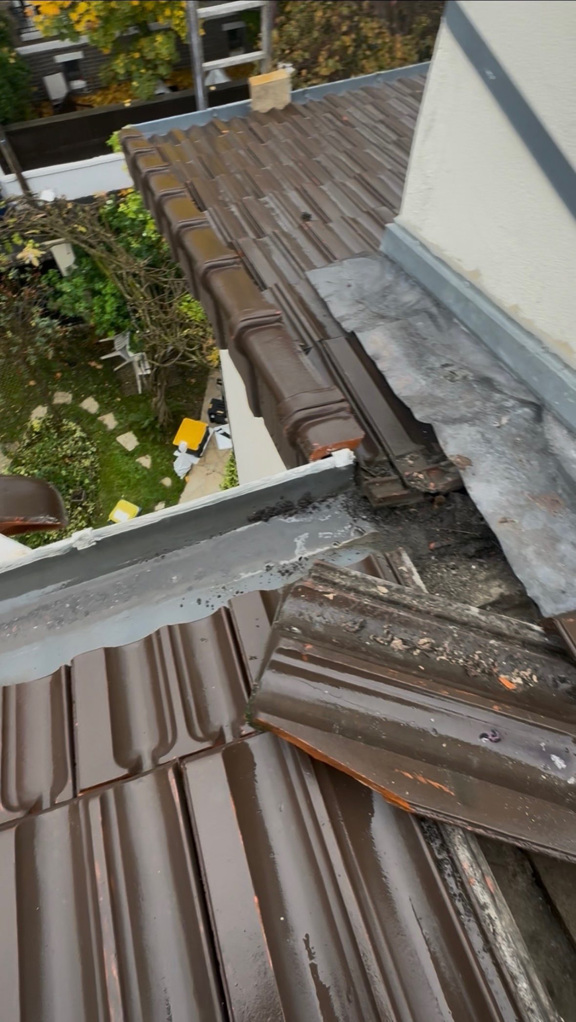 Gouttière, chéneau et noue en zinc, chantier mené par Toiture Charpente