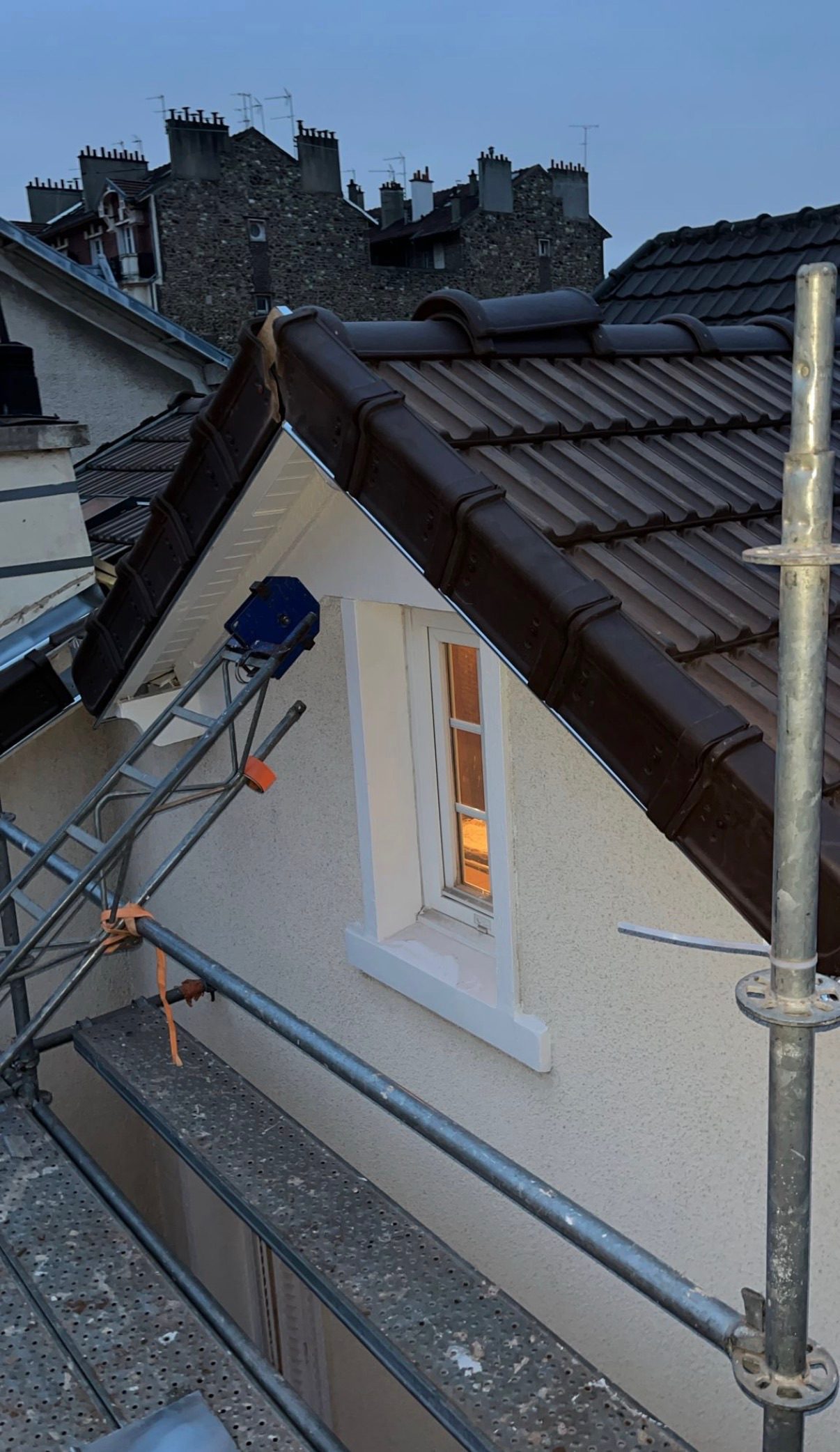 Fenêtre de toit et lucarne, chantier mené par Toiture Charpente