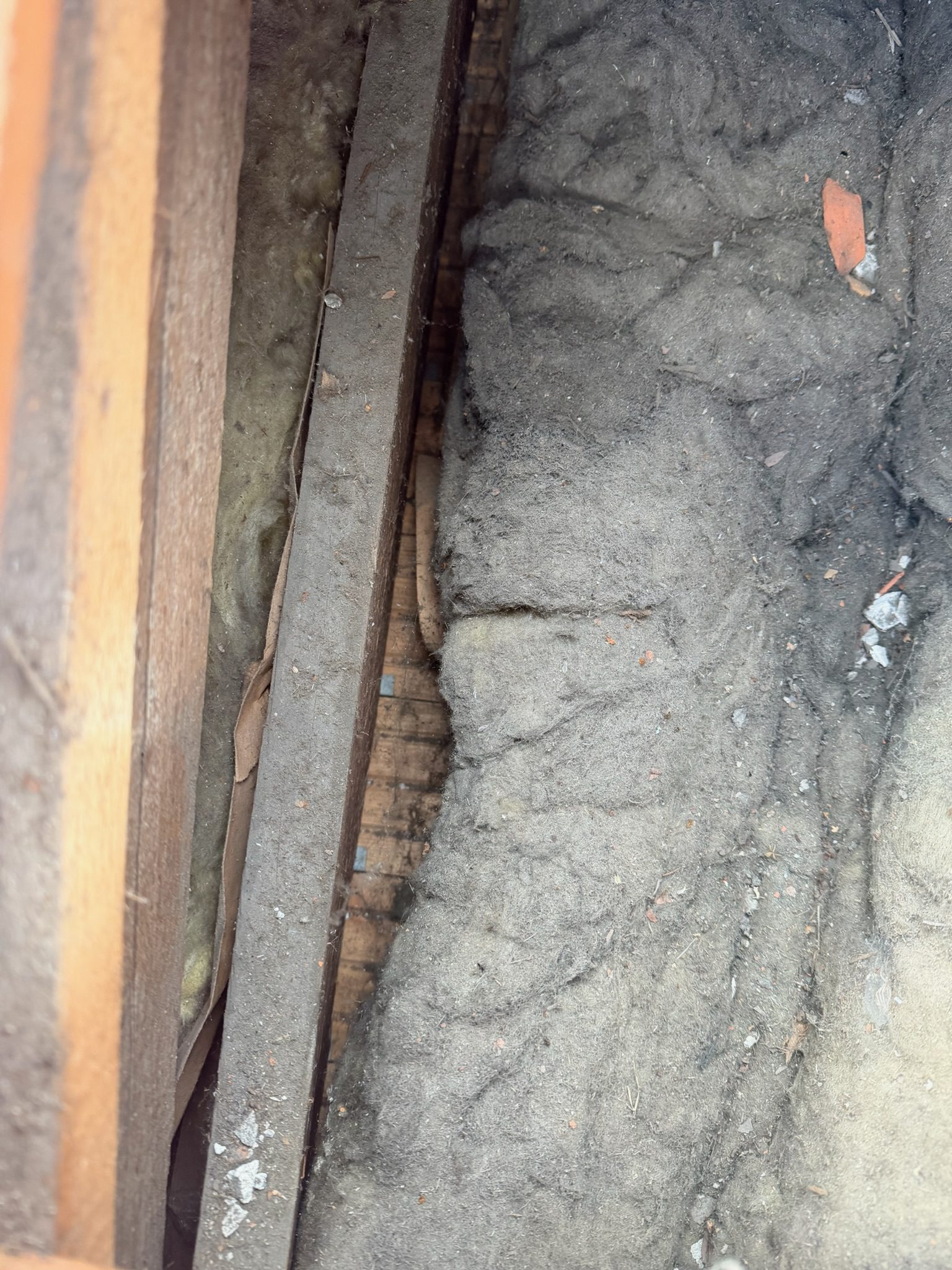 Gouttière, chéneau et noue en zinc, chantier mené par Toiture Charpente