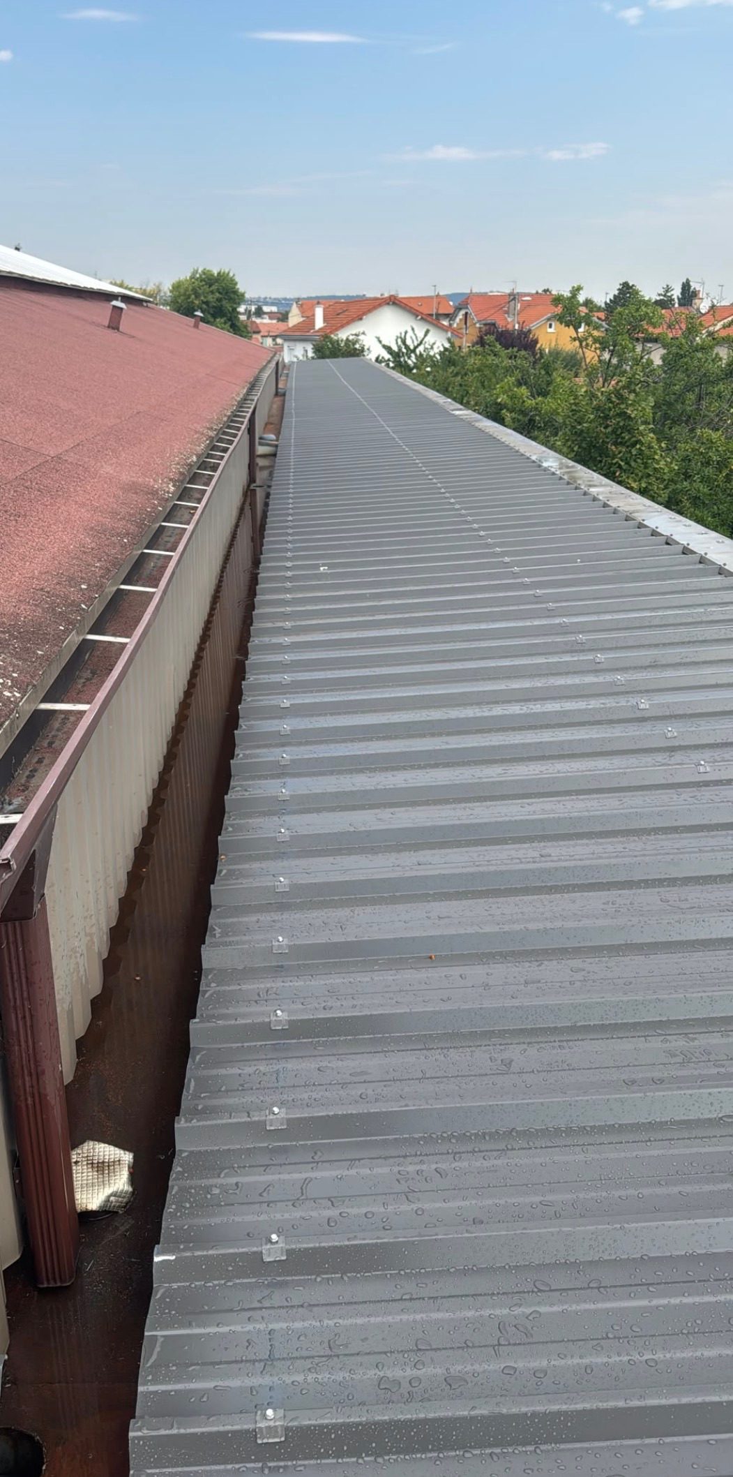 Couverture en zinc à joint debout, chantier mené par Toiture Charpente