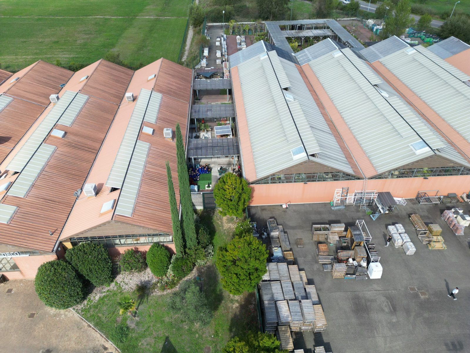 Toiture vue du ciel, chantier mené par Toiture Charpente