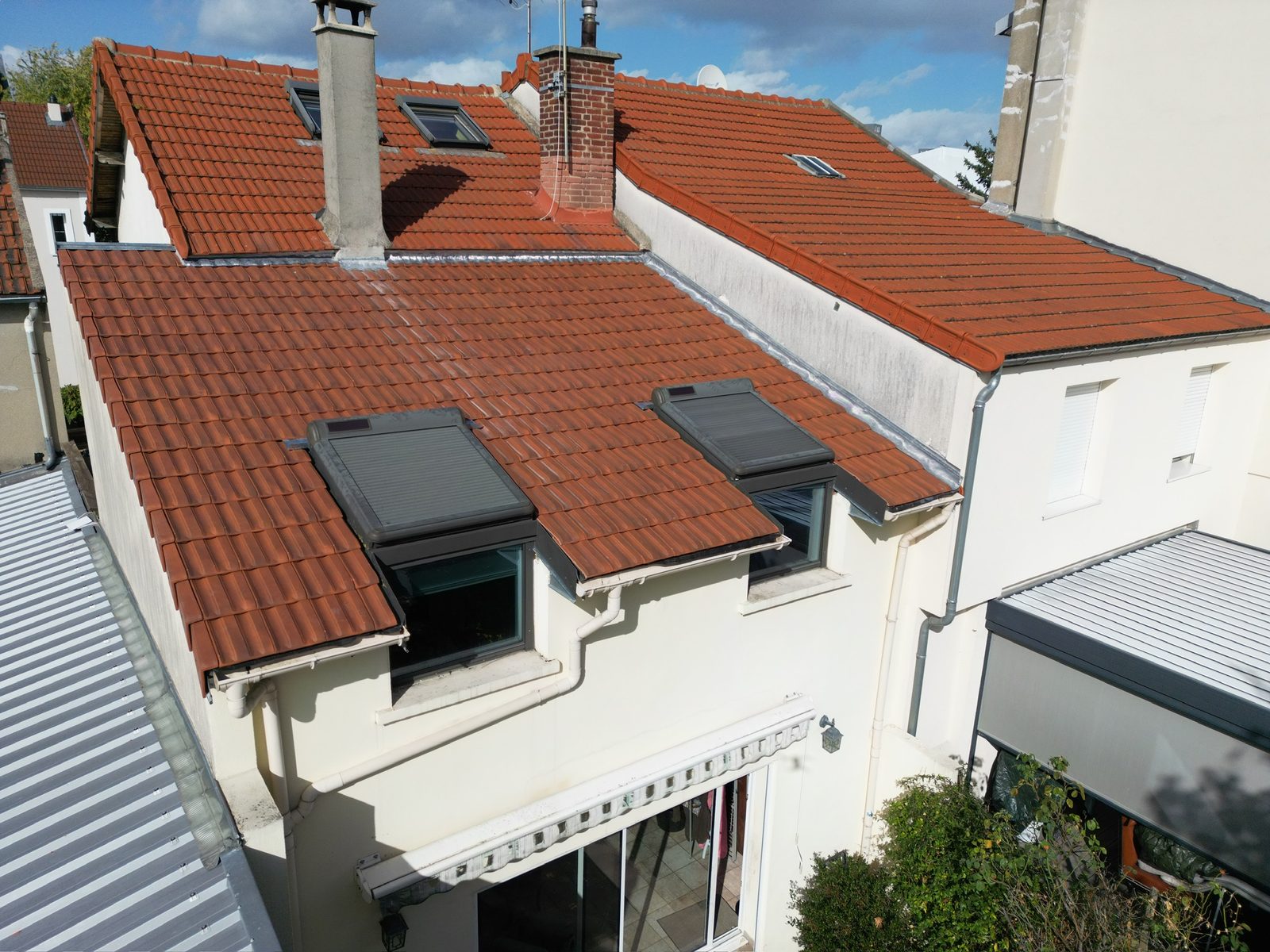 Toiture vue du ciel, chantier mené par Toiture Charpente